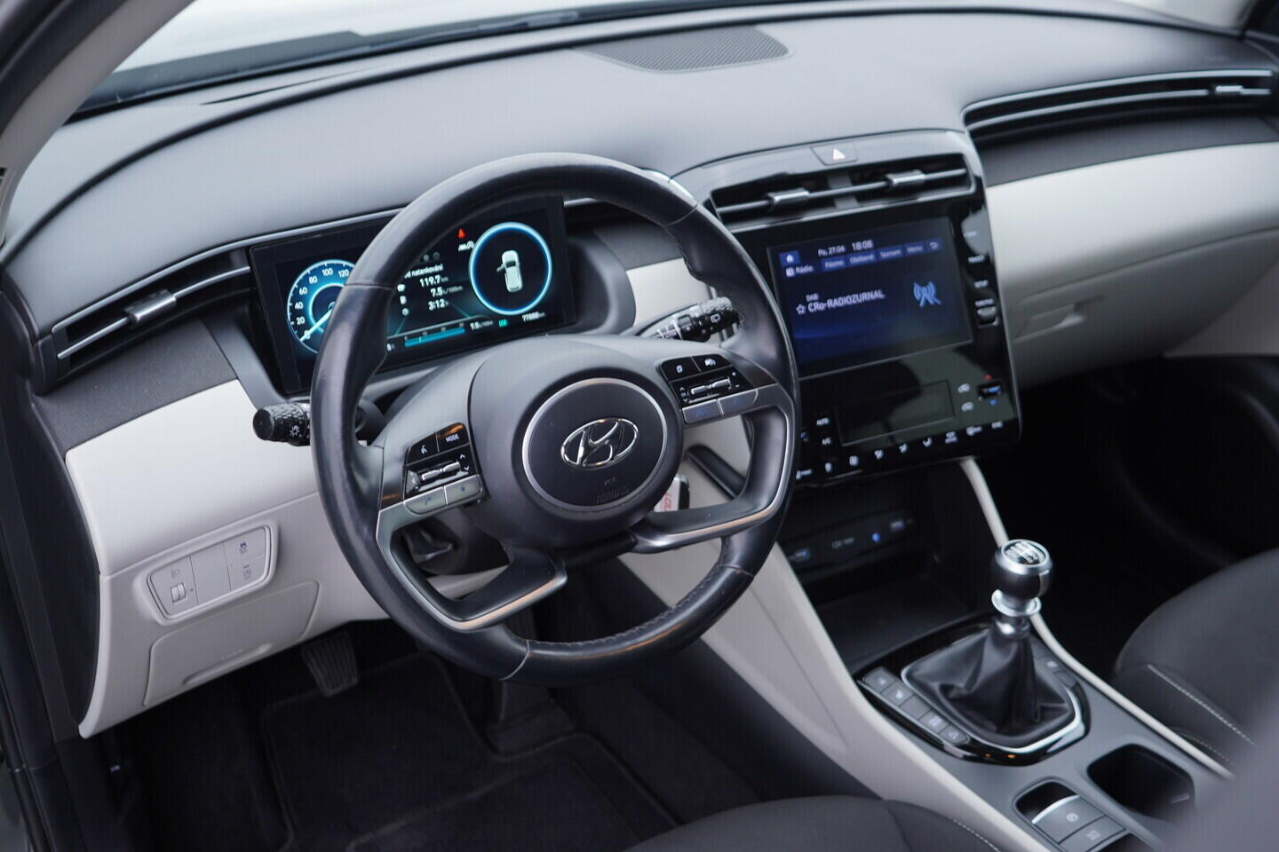 OV190V11264_21.webp_TUCSON  1.6 T-GDI _ kW manuál