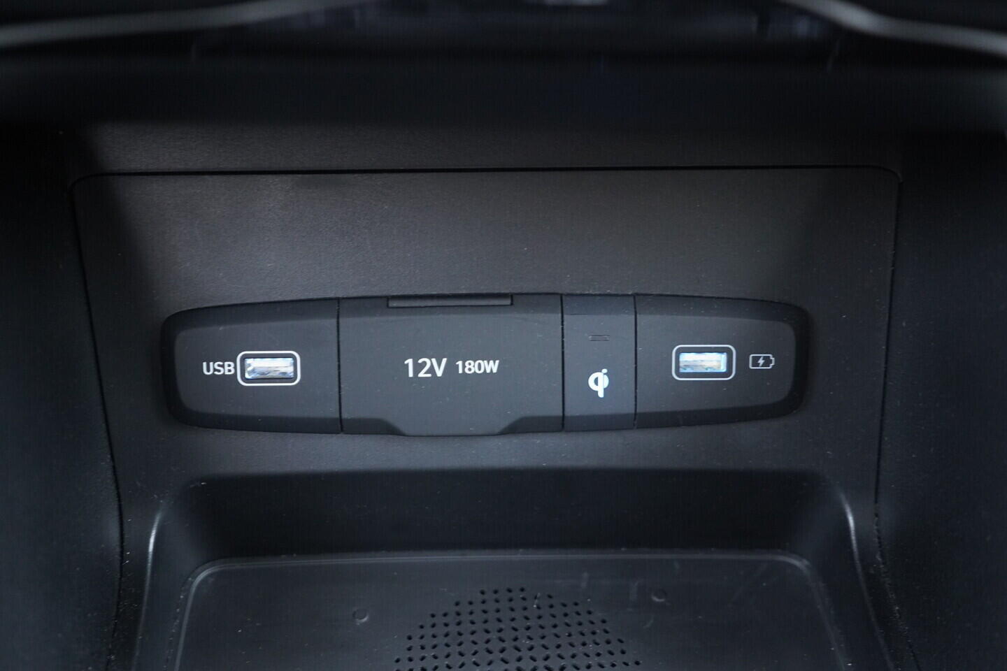 OV190V11264_33.webp_TUCSON  1.6 T-GDI _ kW manuál