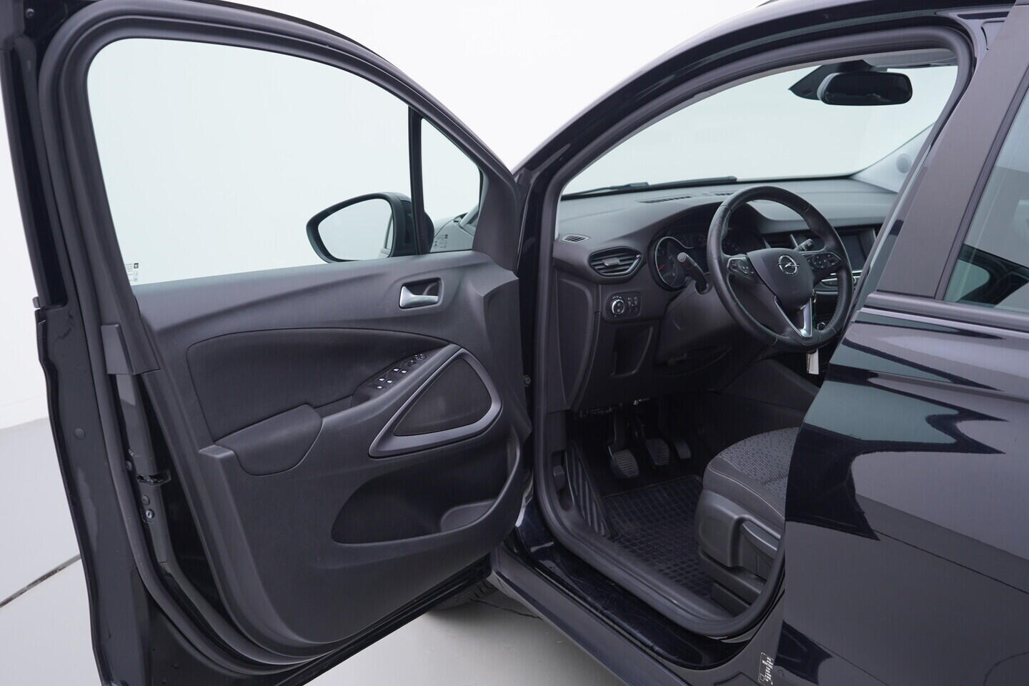 OV190V11265_18.webp_CROSSLAND X Crossland X 1.2 PureTech 81 kW manuál, DPH