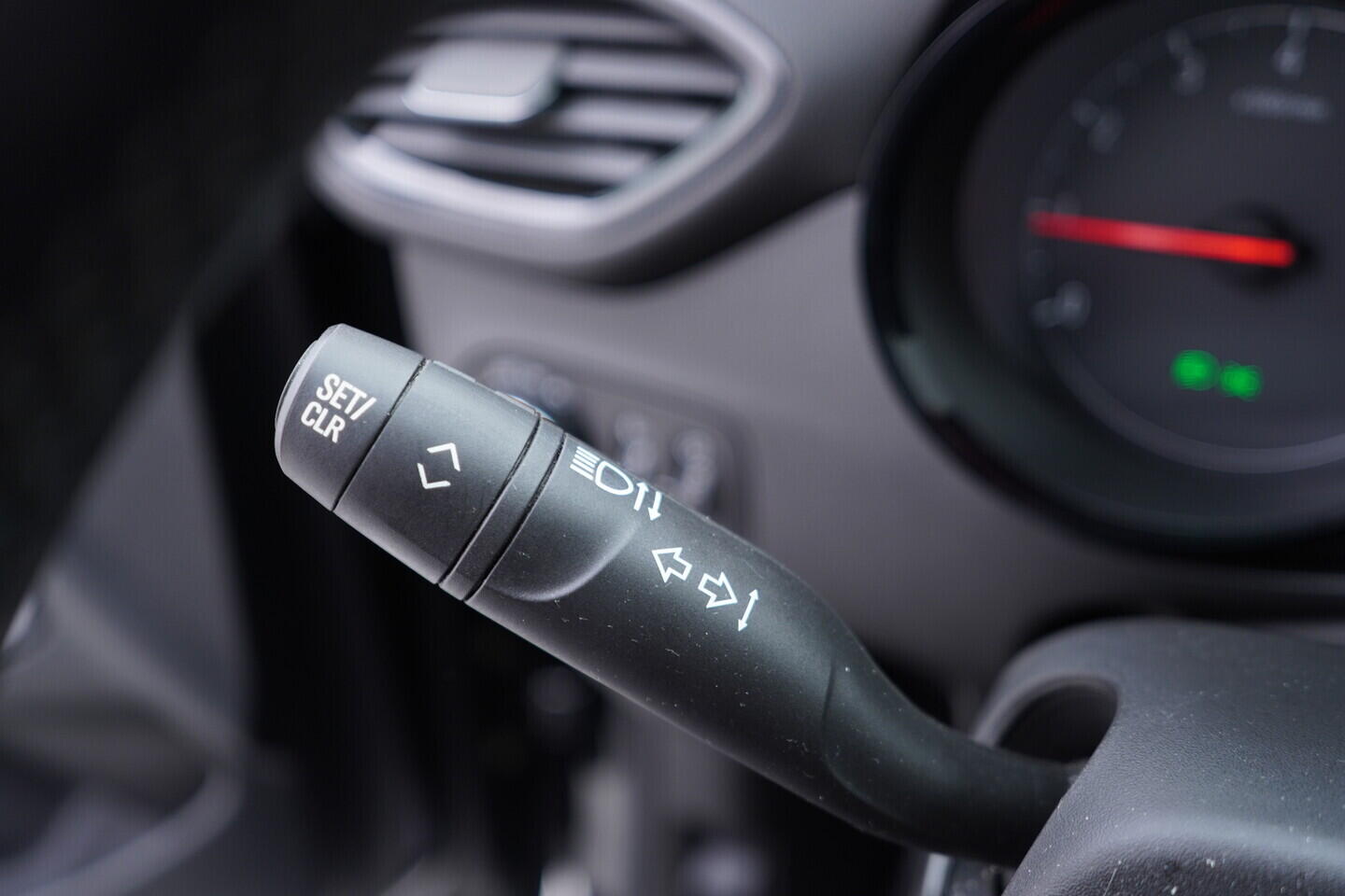 OV190V11265_23.webp_CROSSLAND X Crossland X 1.2 PureTech 81 kW manuál, DPH