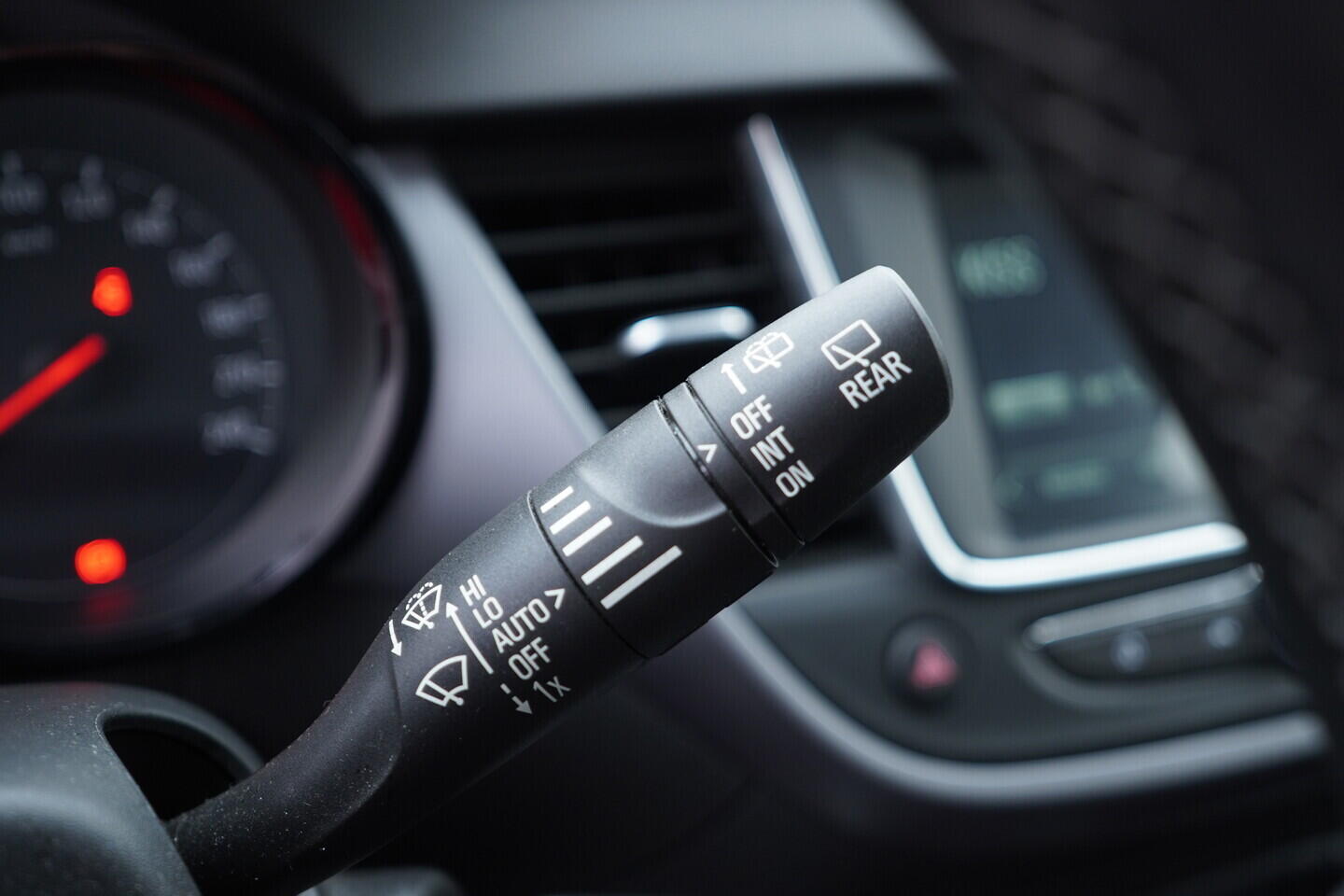 OV190V11265_24.webp_CROSSLAND X Crossland X 1.2 PureTech 81 kW manuál, DPH