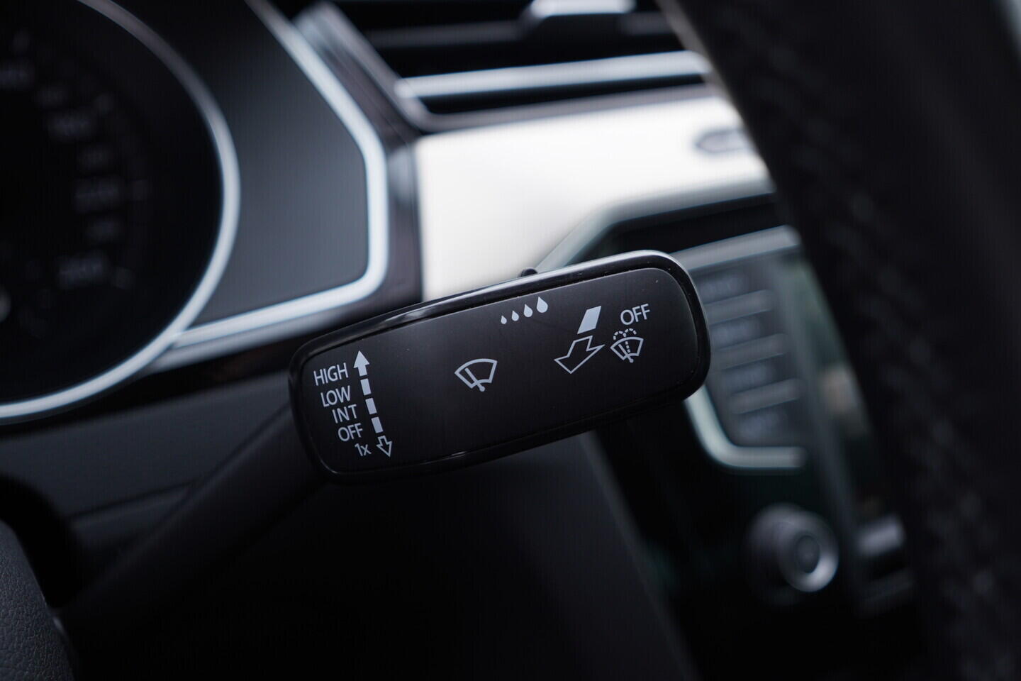 OV190V11267_26.webp_PASSAT  2.0 TDI 110 kW manuál, DPH