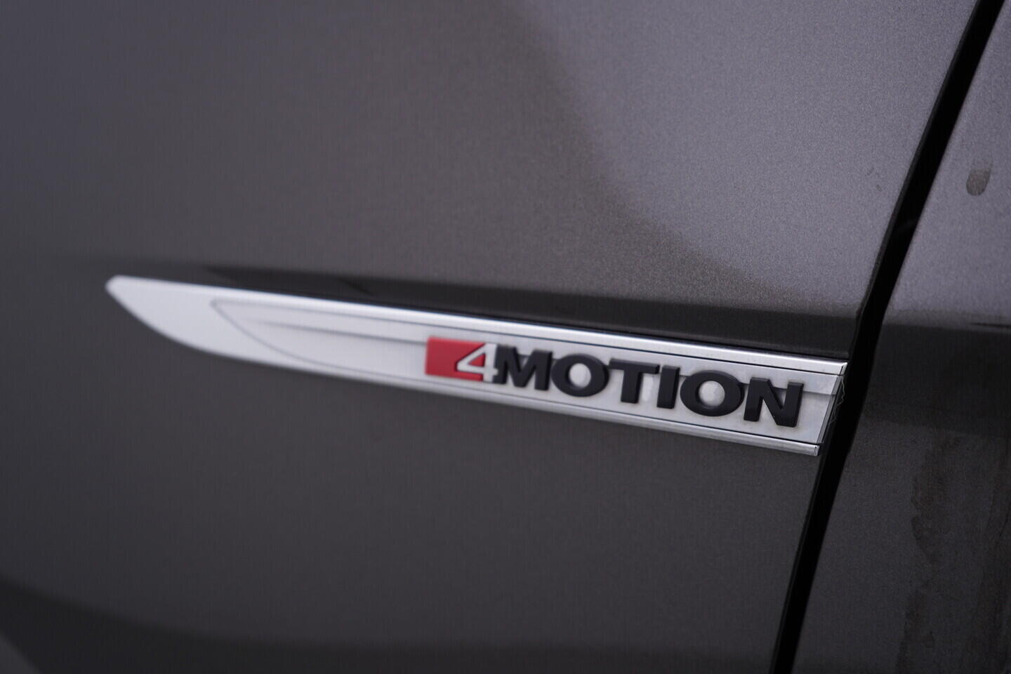 OV190V11267_44.webp_PASSAT  2.0 TDI 110 kW manuál, DPH