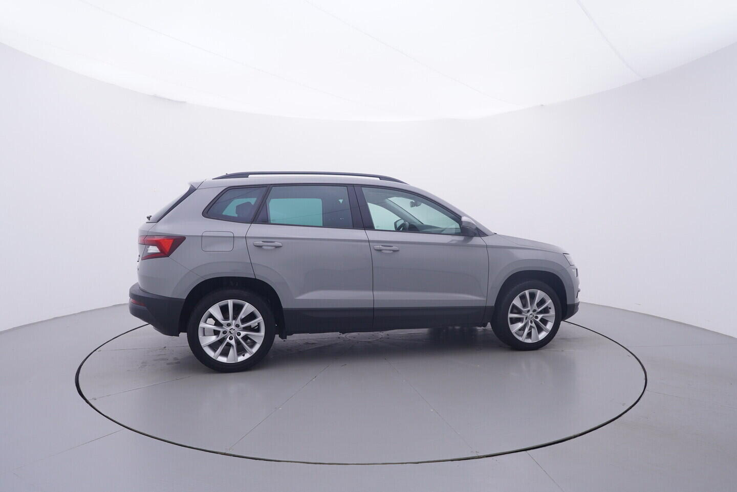 OV190V11270_15.webp_KAROQ Style 1.5 TSI 110 kW manuál