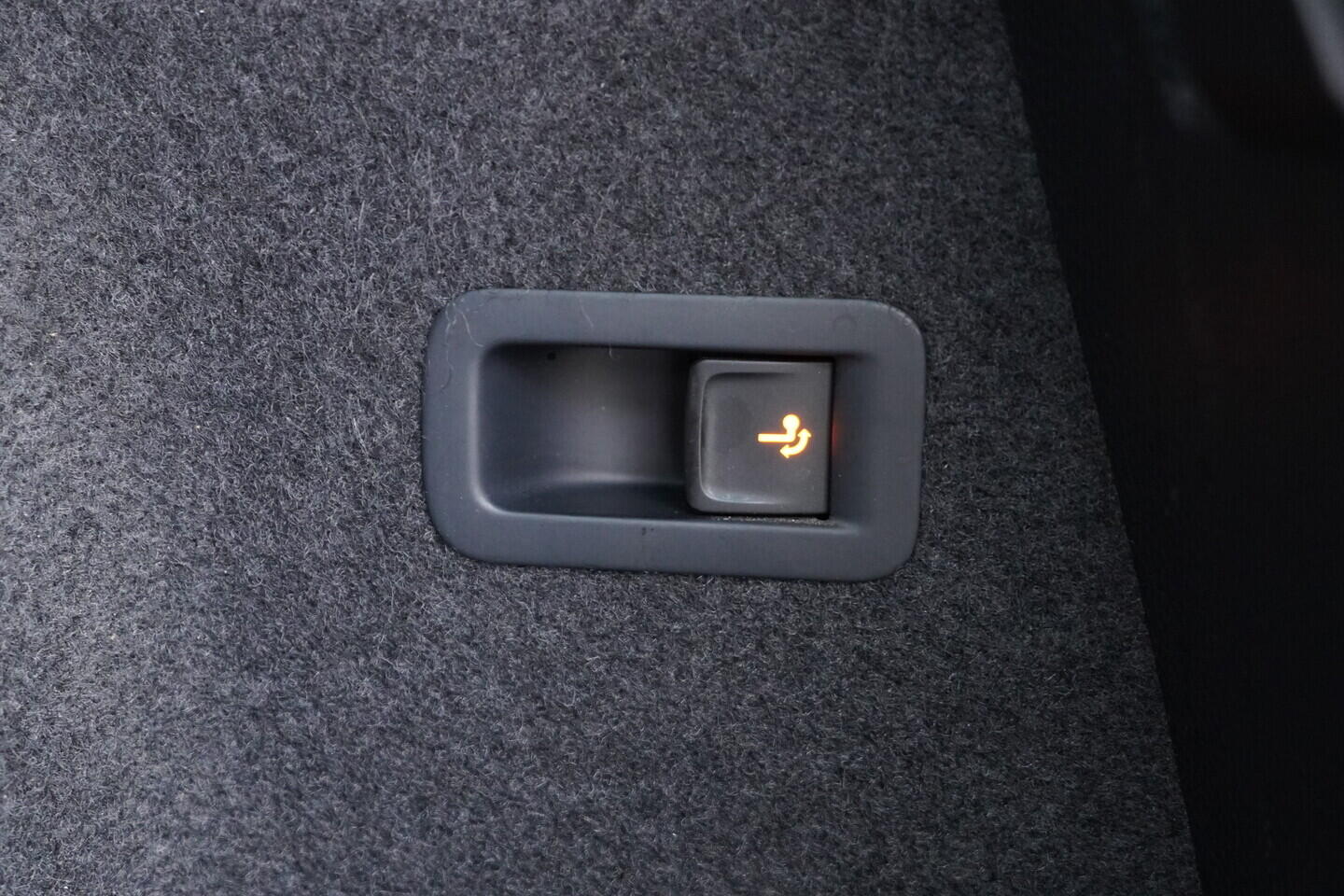 OV190V11270_42.webp_KAROQ Style 1.5 TSI 110 kW manuál