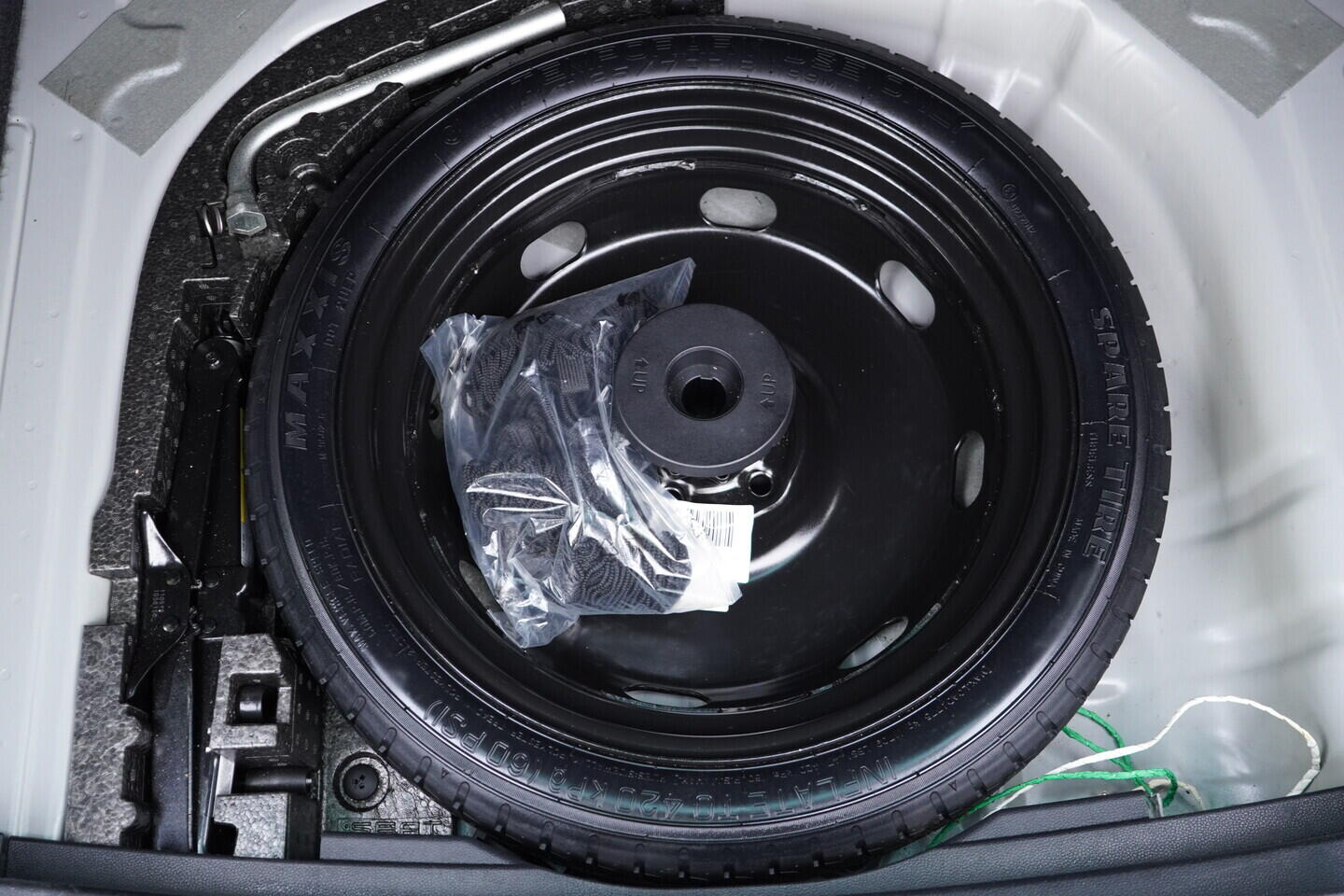 OV190V11270_43.webp_KAROQ Style 1.5 TSI 110 kW manuál