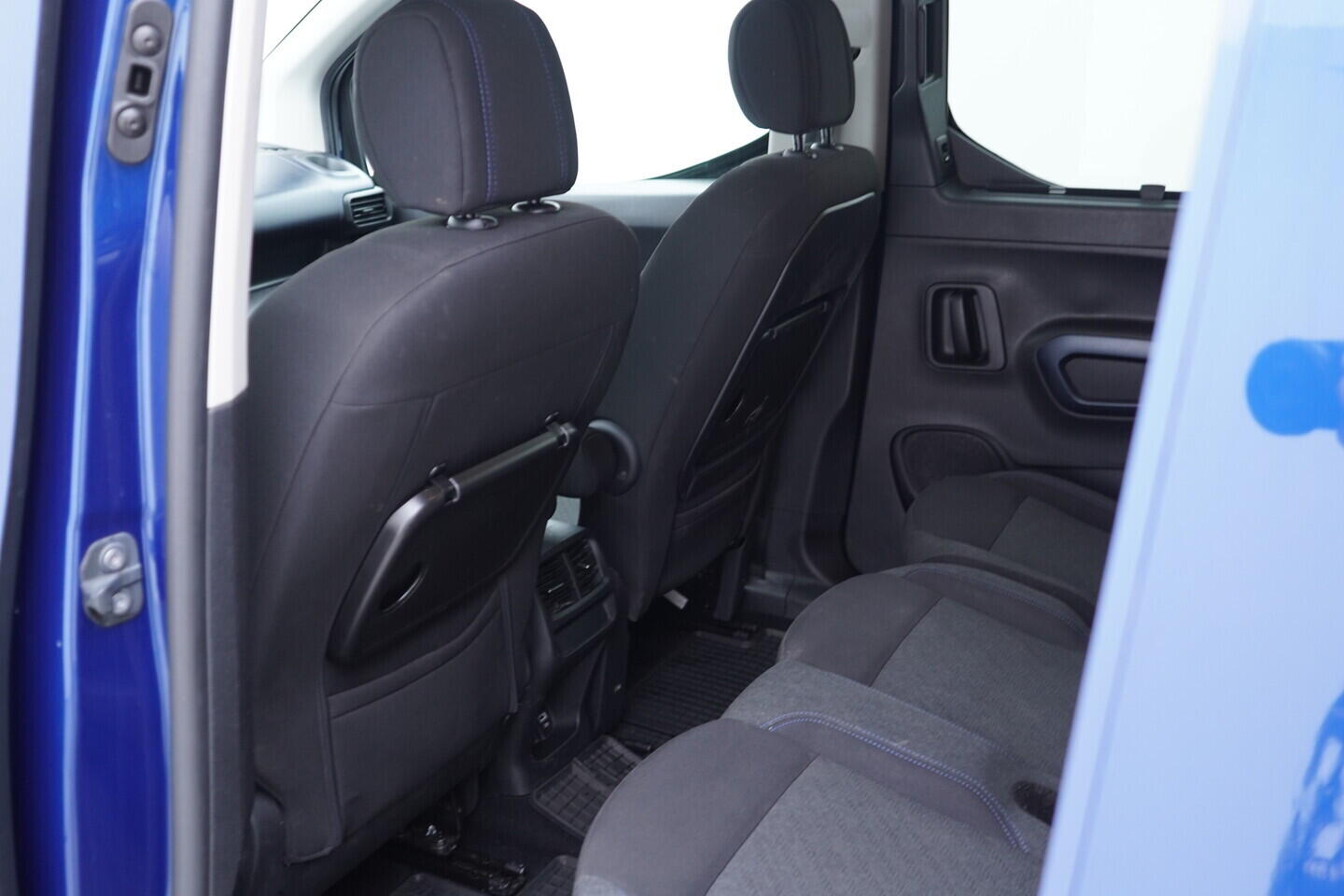 OV190V11275_33.webp_RIFTER  1.5 BlueHDi 96 kW manuál, DPH