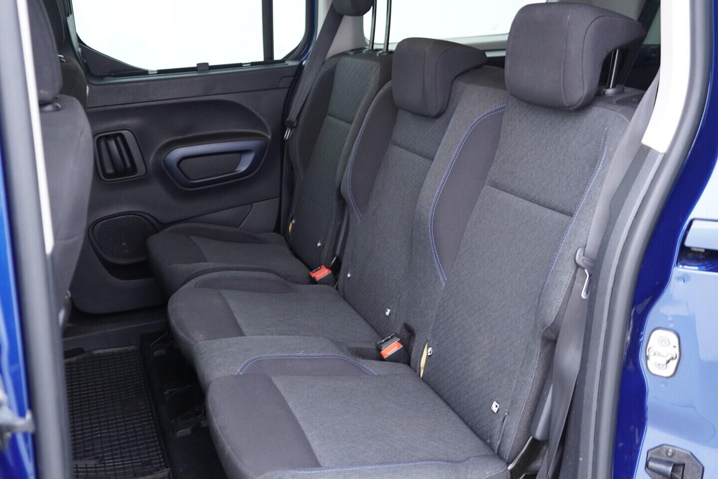 OV190V11275_34.webp_RIFTER  1.5 BlueHDi 96 kW manuál, DPH