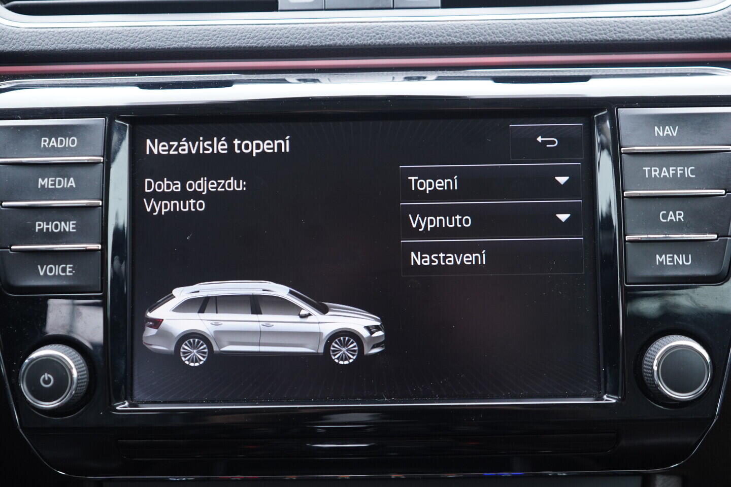OV190V11276_34.webp_SUPERB  2.0 TDI 140 kW automat