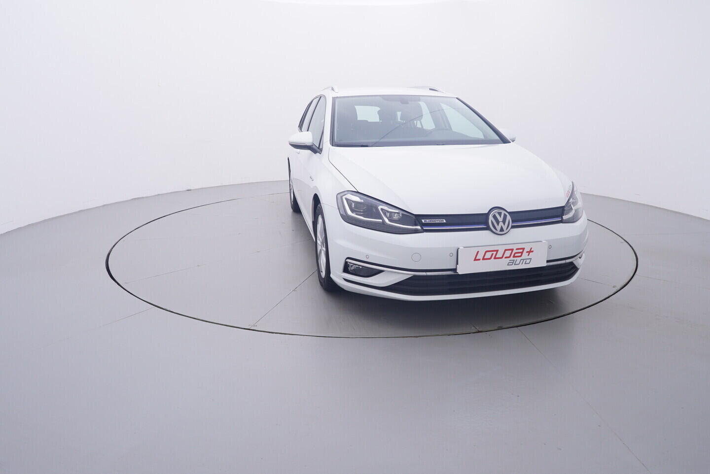 OV190V11277_17.webp_GOLF VARIANT Comfortline 1.5 TSI 96 kW manuál