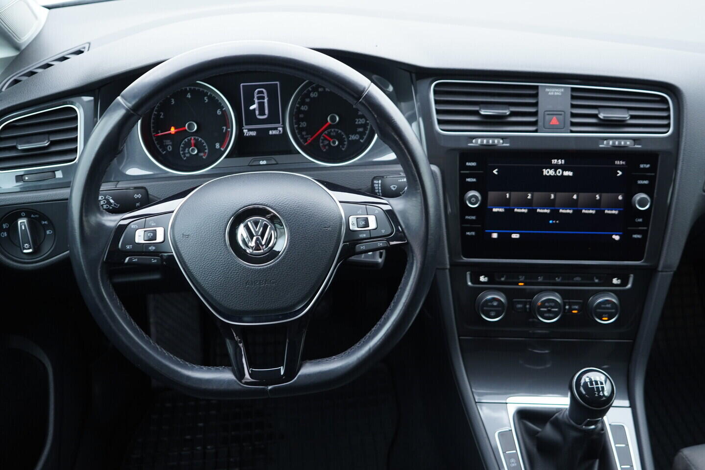 OV190V11277_28.webp_GOLF VARIANT Comfortline 1.5 TSI 96 kW manuál
