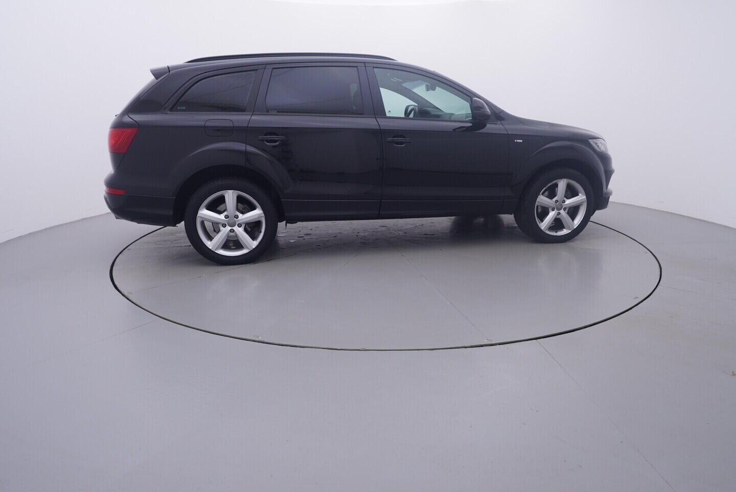 OV190V11279_15.webp_Q7 S-Line 3.0 TDI 150 kW automat, DPH