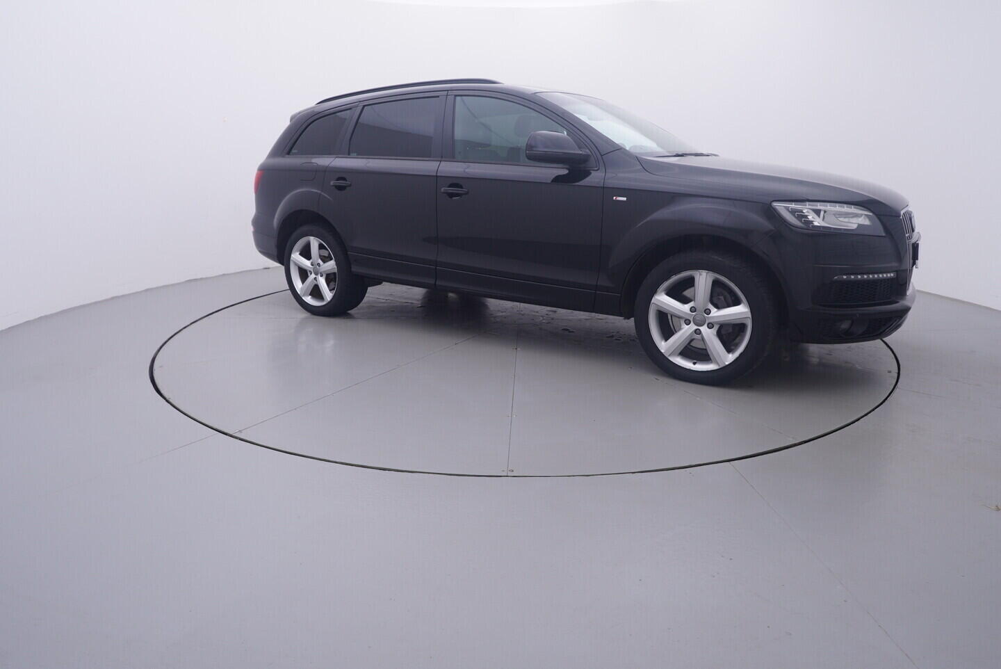 OV190V11279_16.webp_Q7 S-Line 3.0 TDI 150 kW automat, DPH