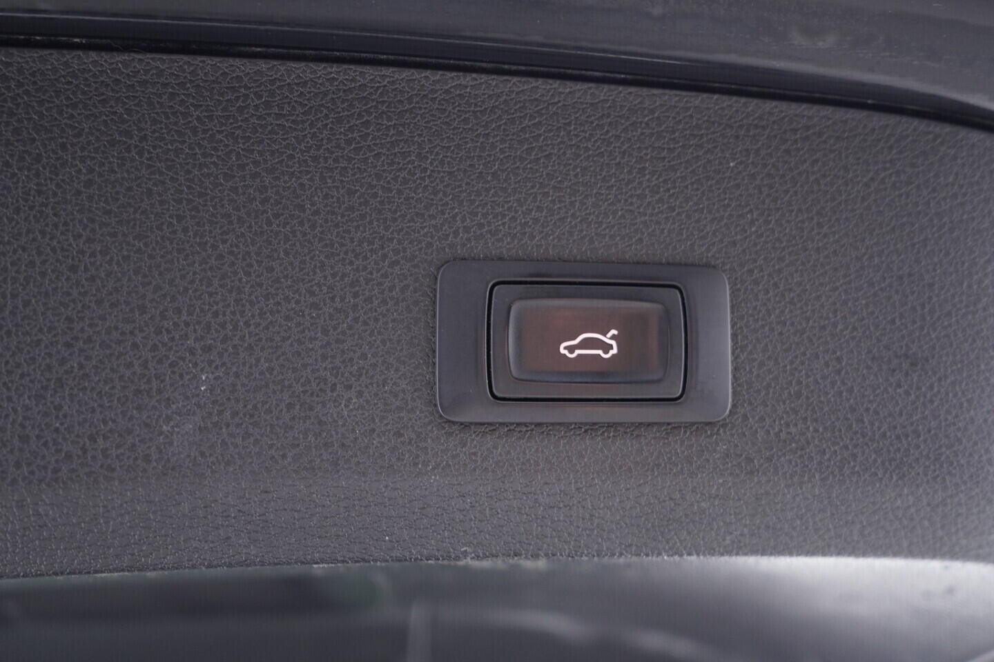 OV190V11279_48.webp_Q7 S-Line 3.0 TDI 150 kW automat, DPH