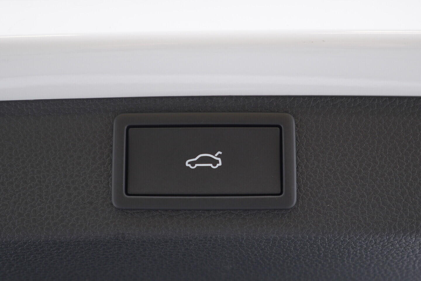 OV190V11280_40.webp_KAROQ  1.5 TSI 110 kW automat, DPH