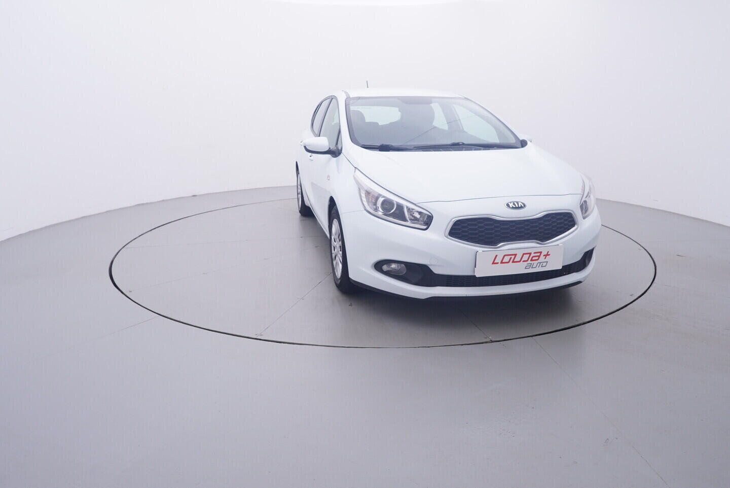 OV190V11283_17.webp_CEED Comfort 1.4 GDI 73 kW manuál