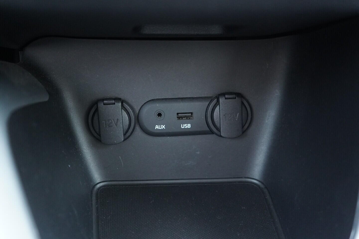 OV190V11283_31.webp_CEED Comfort 1.4 GDI 73 kW manuál