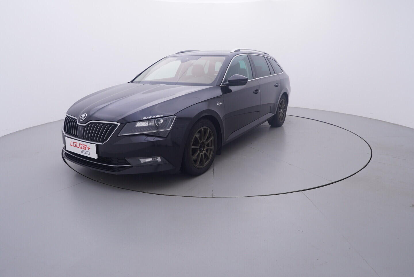 OV190V11285_10.webp_SUPERB Classic 2.0 TDI 140 kW automat