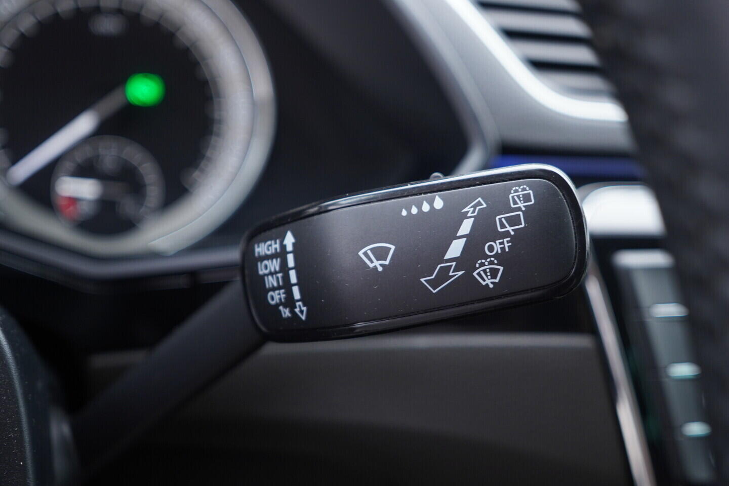 OV190V11285_29.webp_SUPERB Classic 2.0 TDI 140 kW automat