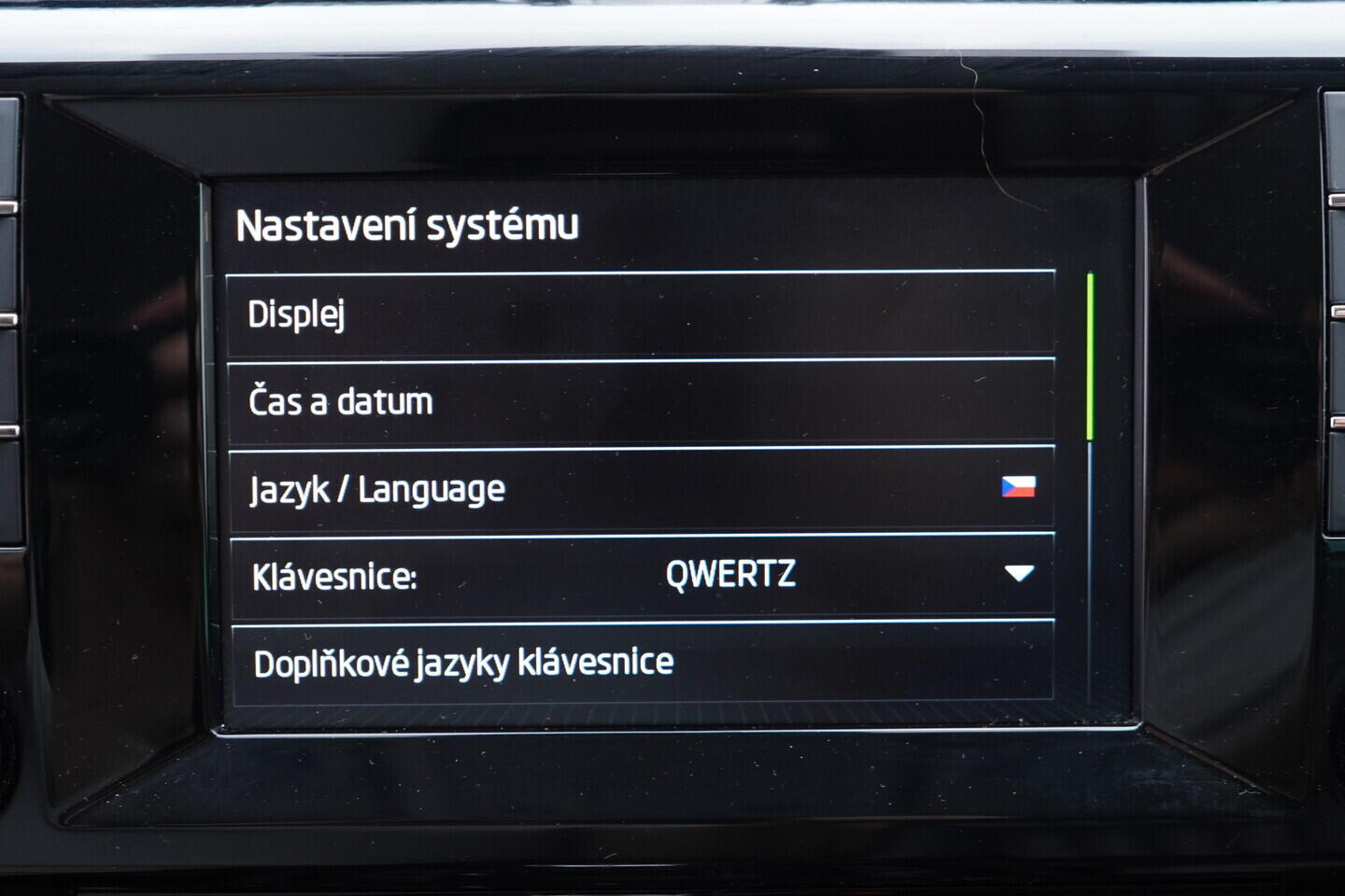 OV190V11285_34.webp_SUPERB Classic 2.0 TDI 140 kW automat