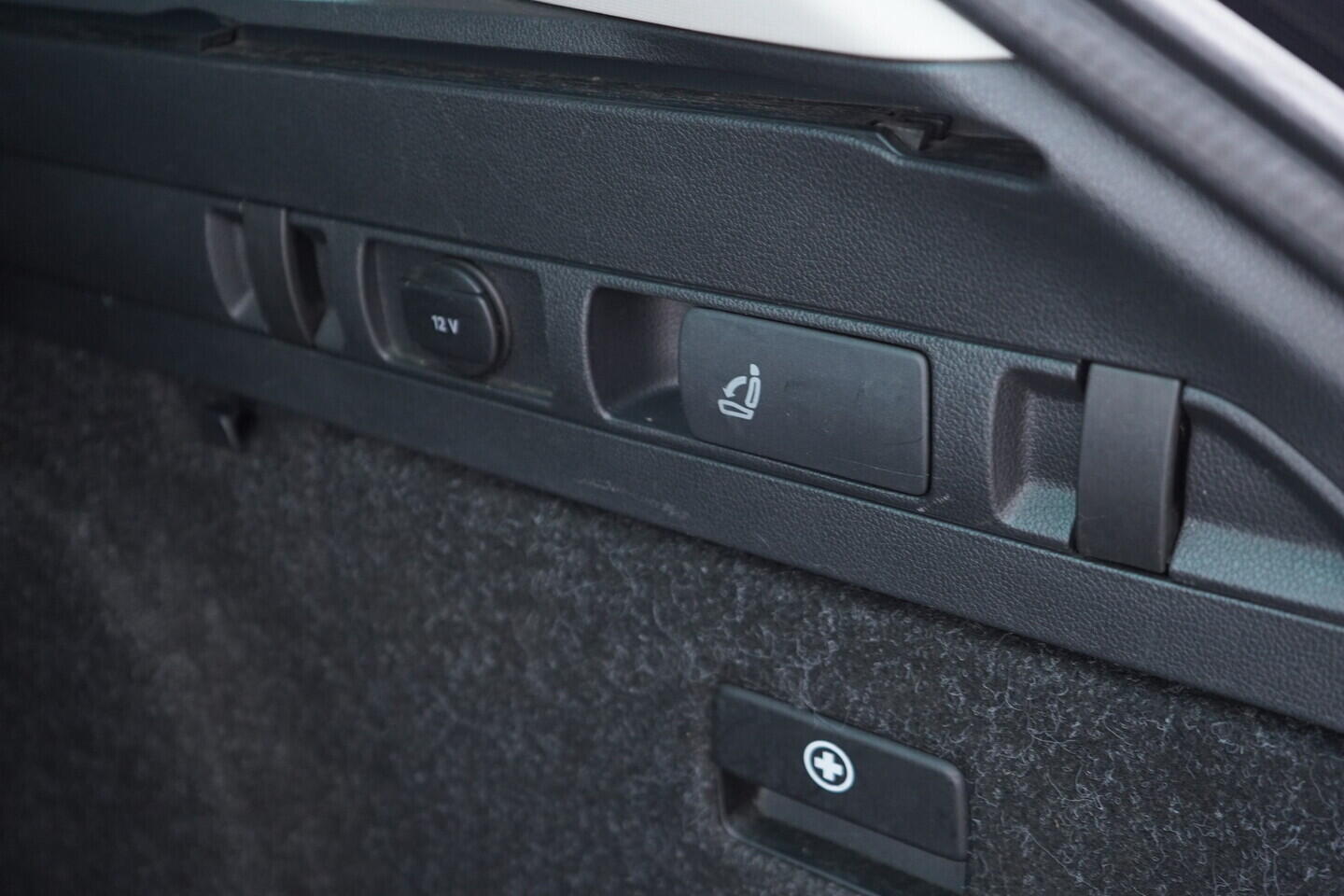 OV190V11285_48.webp_SUPERB Classic 2.0 TDI 140 kW automat