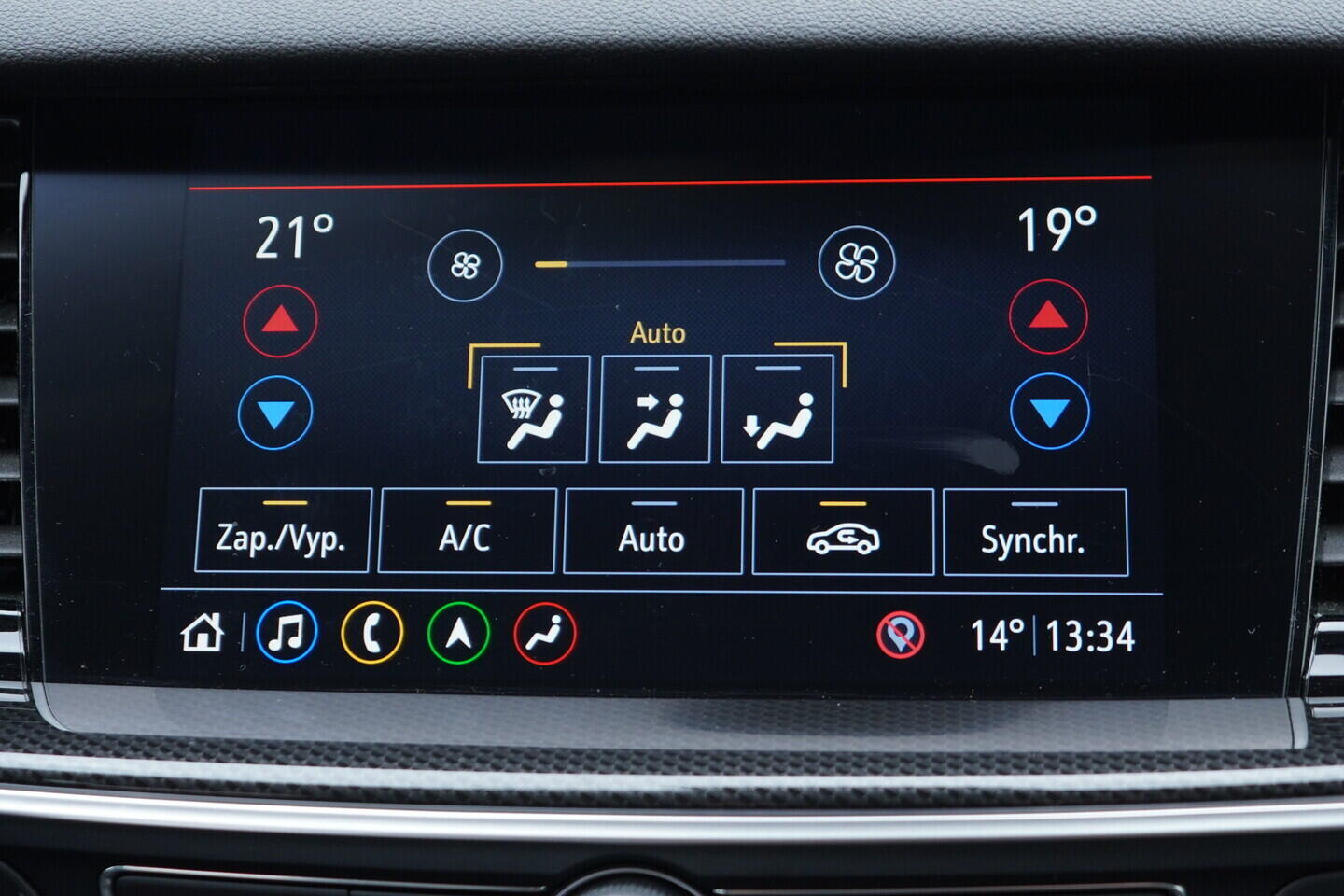 OV190V11286_31.webp_INSIGNIA Grand Sport 2.0  128 kW manuál, DPH