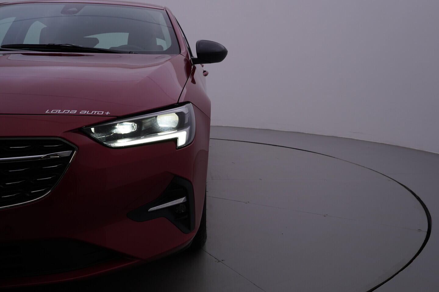 OV190V11286_43.webp_INSIGNIA Grand Sport 2.0  128 kW manuál, DPH