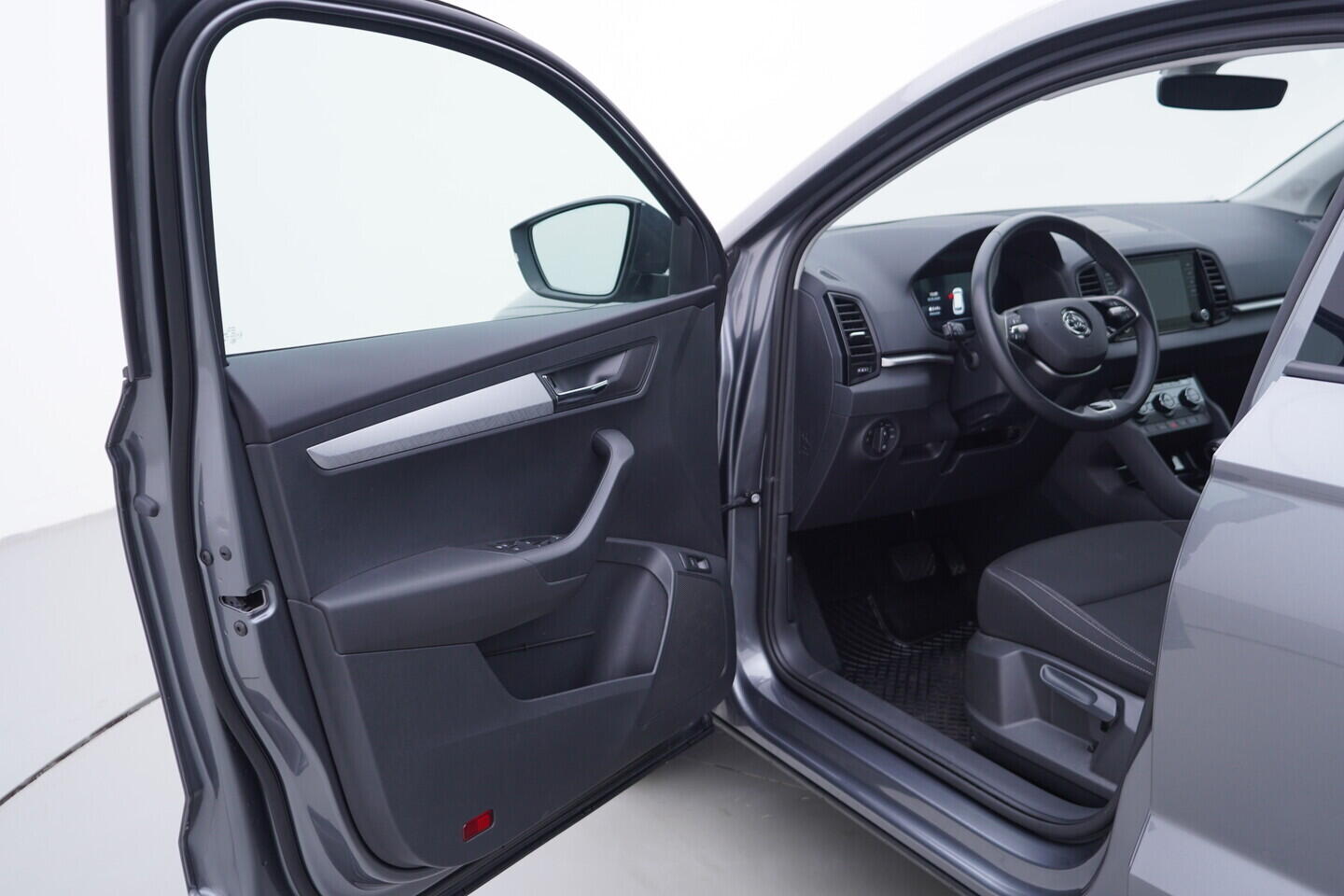 OV190V11287_18.webp_KAROQ Fresh II. 2.0 TDI 110 kW automat, DPH