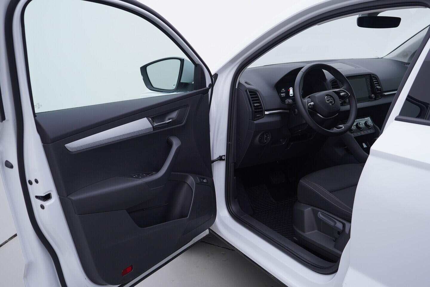 OV190V11288_18.webp_KAROQ Fresh II. 2.0 TDI 110 kW automat, DPH