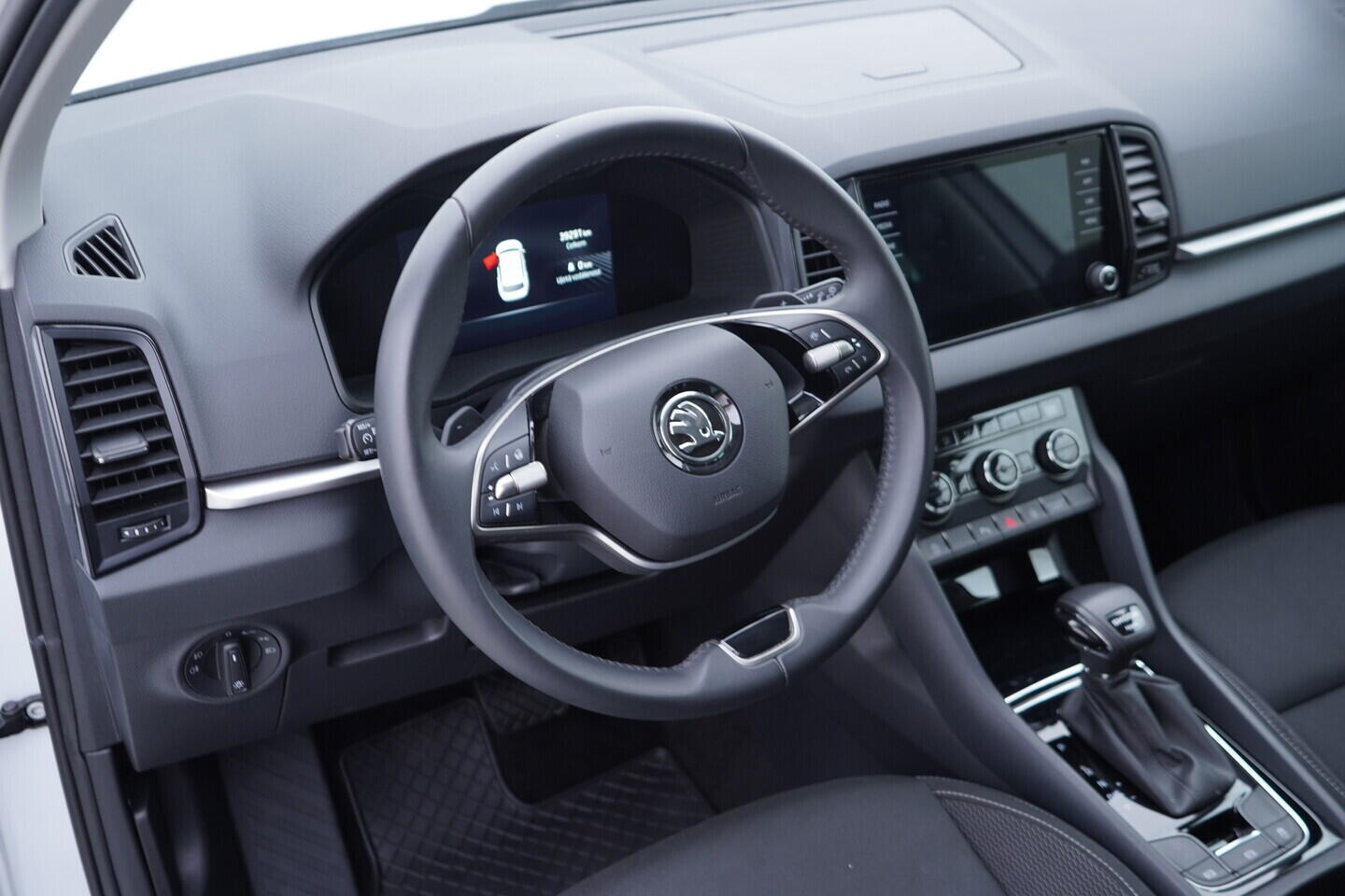 OV190V11288_22.webp_KAROQ Fresh II. 2.0 TDI 110 kW automat, DPH