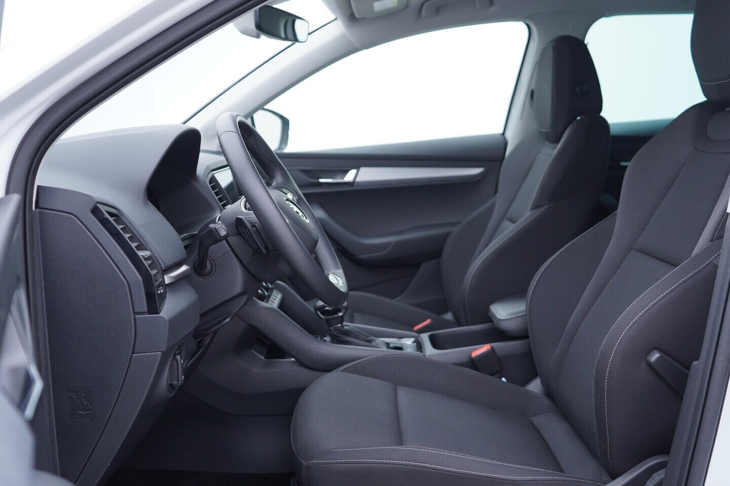 OV190V11288_23.webp_KAROQ Fresh II. 2.0 TDI 110 kW automat, DPH