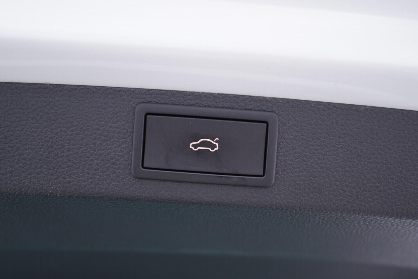 OV190V11288_37.webp_KAROQ Fresh II. 2.0 TDI 110 kW automat, DPH