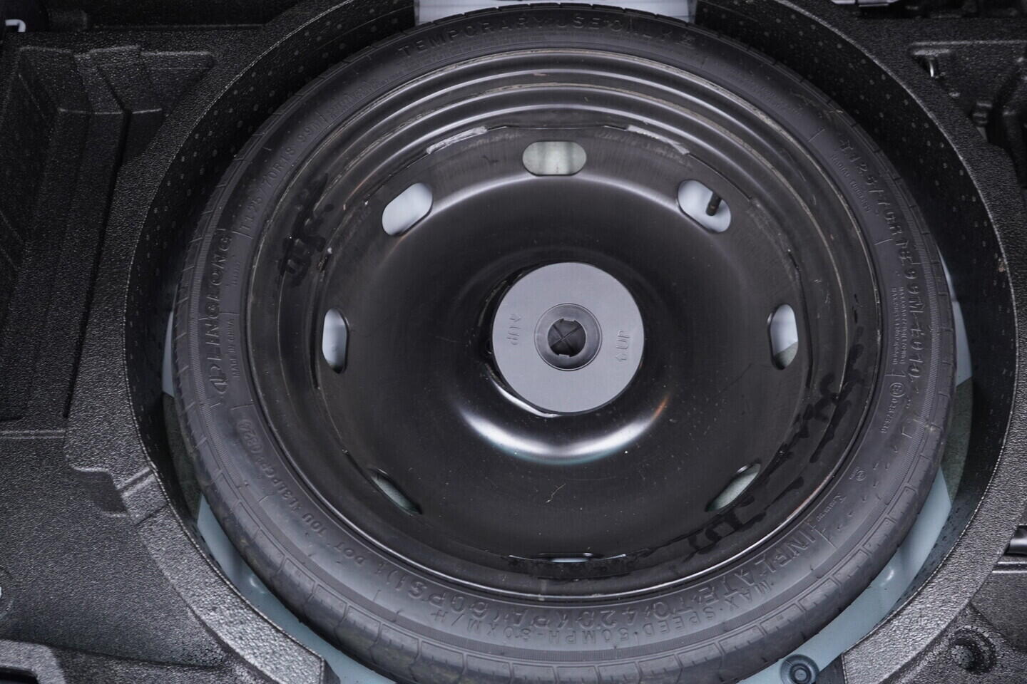 OV190V11288_40.webp_KAROQ Fresh II. 2.0 TDI 110 kW automat, DPH