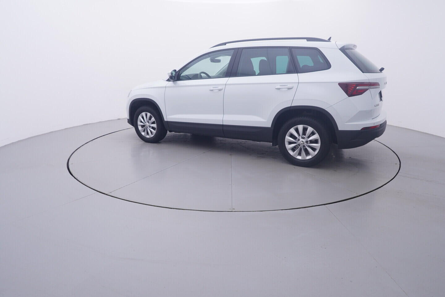 OV190V11289_12.webp_KAROQ Fresh II. 2.0 TDI 110 kW automat, DPH