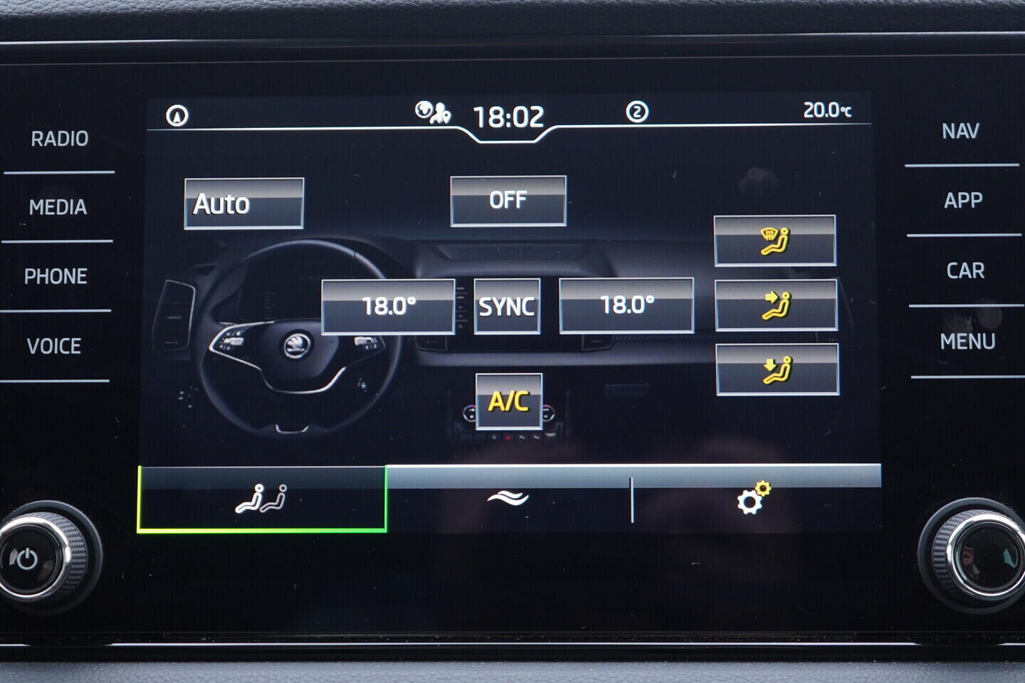 OV190V11289_31.webp_KAROQ Fresh II. 2.0 TDI 110 kW automat, DPH