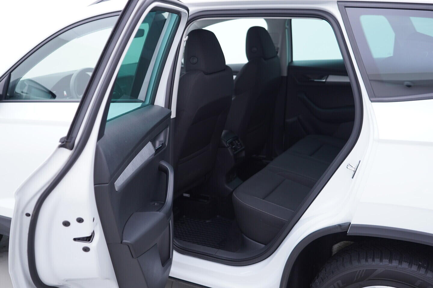 OV190V11289_34.webp_KAROQ Fresh II. 2.0 TDI 110 kW automat, DPH