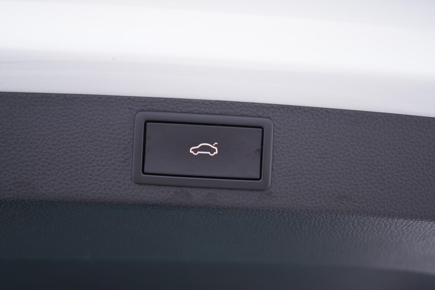 OV190V11289_37.webp_KAROQ Fresh II. 2.0 TDI 110 kW automat, DPH