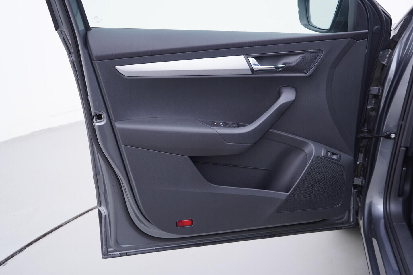 OV190V11290_19.webp_KAROQ Fresh II. 2.0 TDI 110 kW automat, DPH