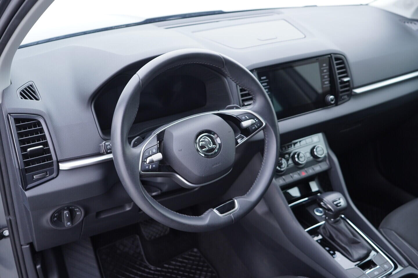 OV190V11290_22.webp_KAROQ Fresh II. 2.0 TDI 110 kW automat, DPH