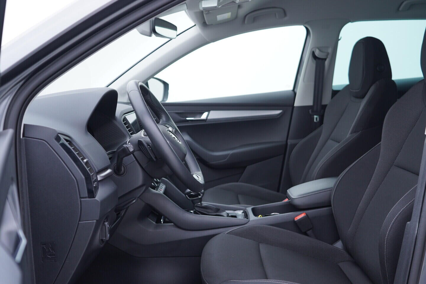 OV190V11290_23.webp_KAROQ Fresh II. 2.0 TDI 110 kW automat, DPH