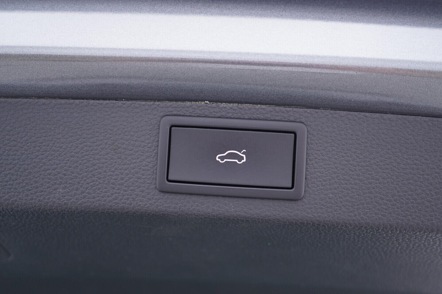 OV190V11290_37.webp_KAROQ Fresh II. 2.0 TDI 110 kW automat, DPH
