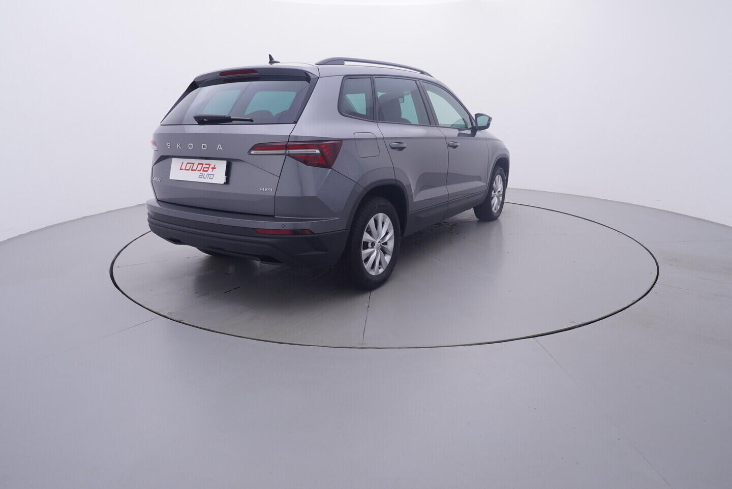 OV190V11292_14.webp_KAROQ Fresh II. 2.0 TDI 110 kW automat, DPH