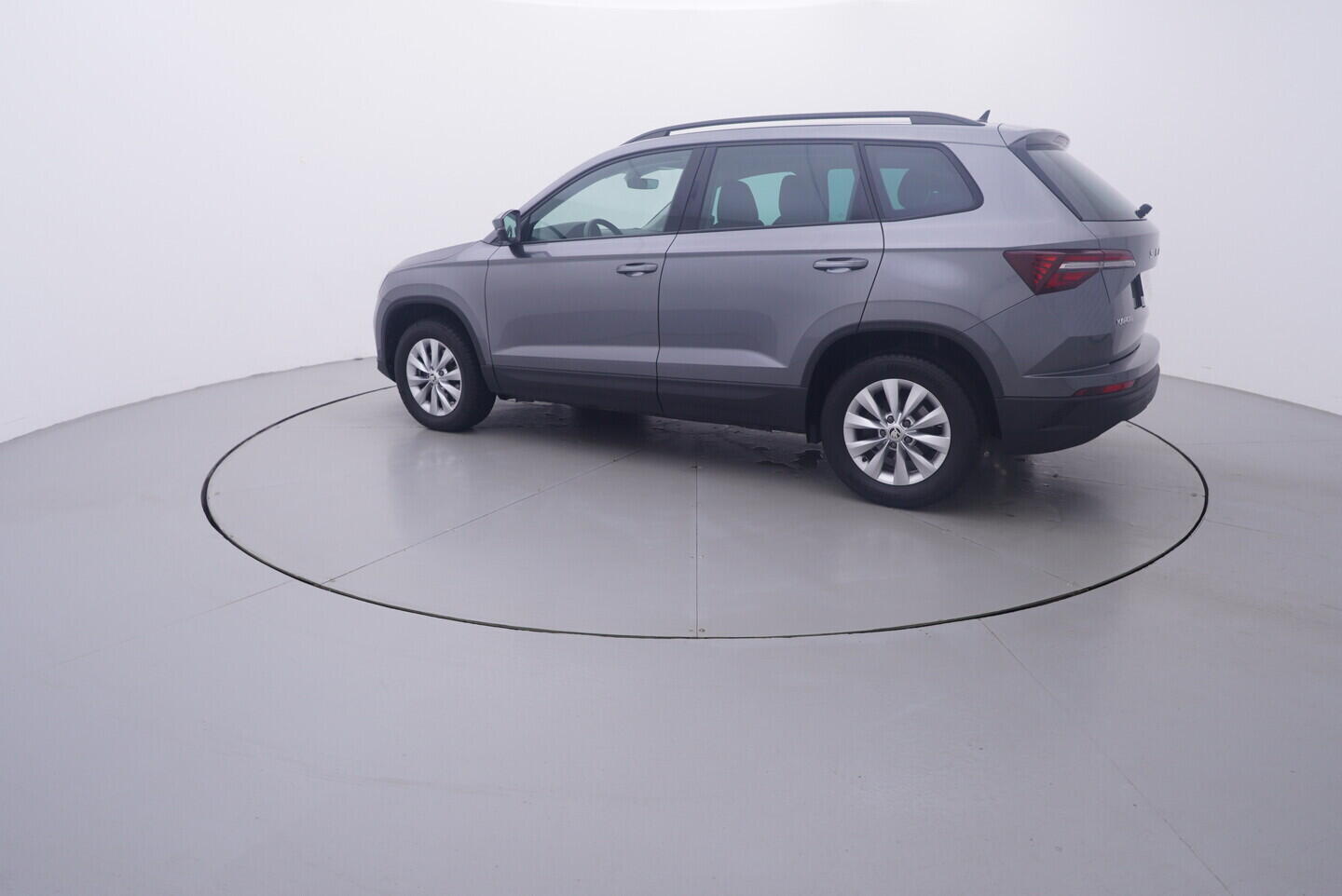 OV190V11293_12.webp_KAROQ Fresh II. 2.0 TDI 110 kW automat, DPH