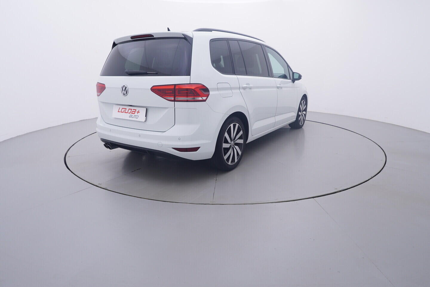 OV190V11300_14.webp_TOURAN Highline 2.0 TDI 110 kW automat, DPH