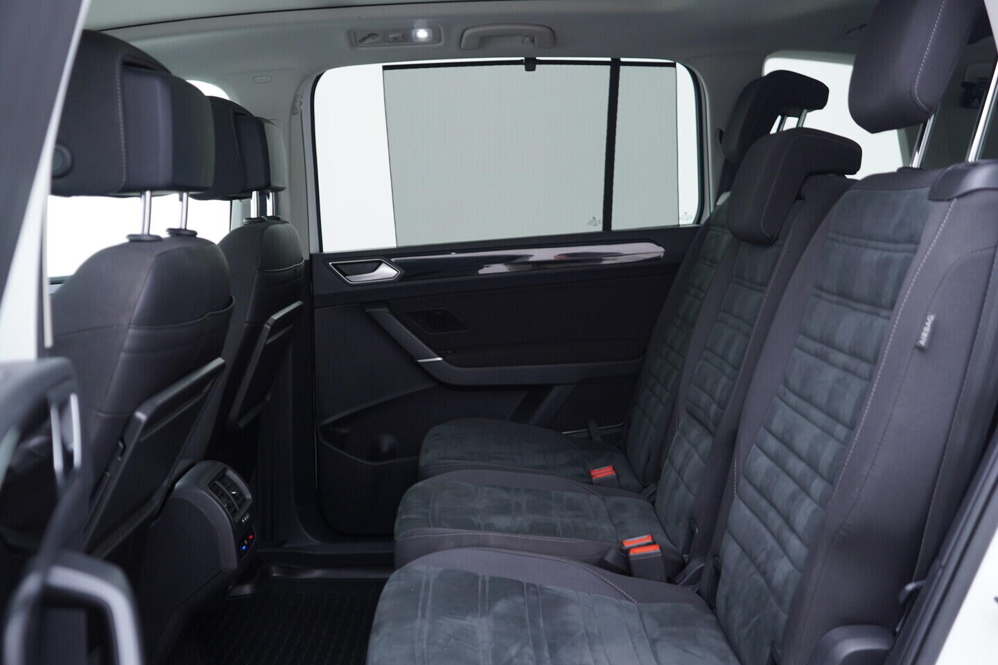 OV190V11300_38.webp_TOURAN Highline 2.0 TDI 110 kW automat, DPH