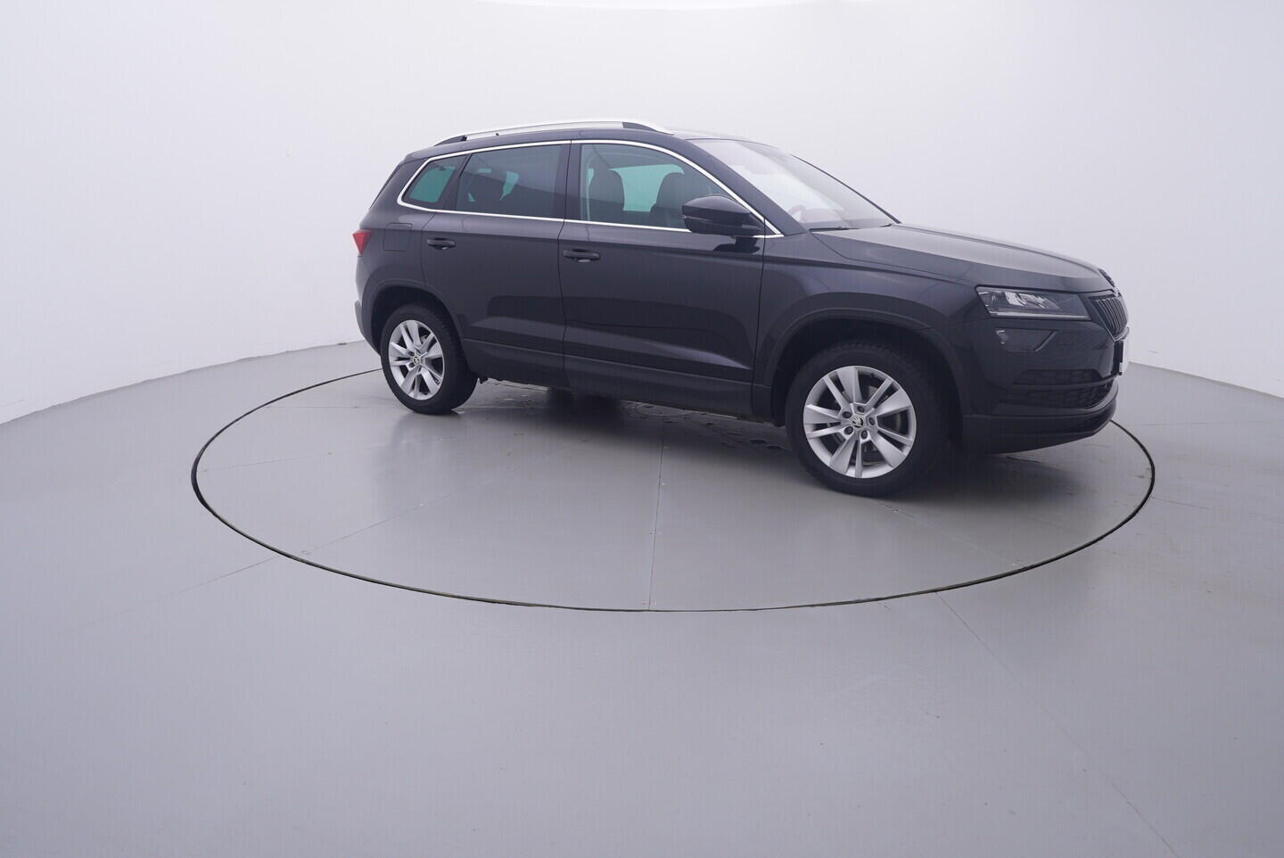 OV190V11301_16.webp_KAROQ Style Plus 1.5 TSI 110 kW automat