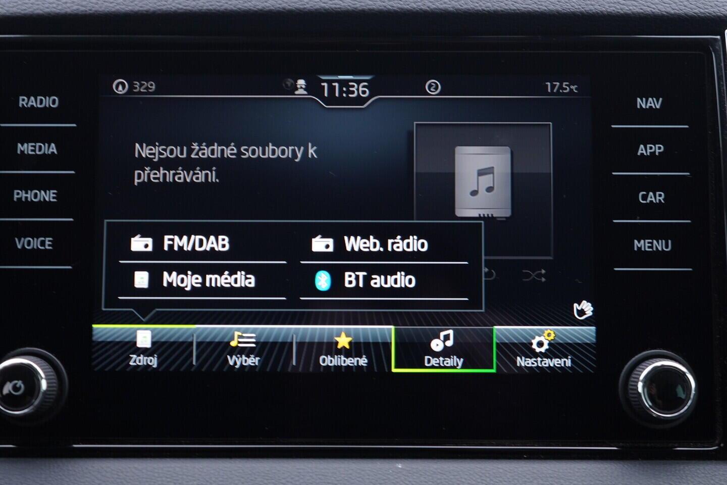 OV190V11301_31.webp_KAROQ Style Plus 1.5 TSI 110 kW automat