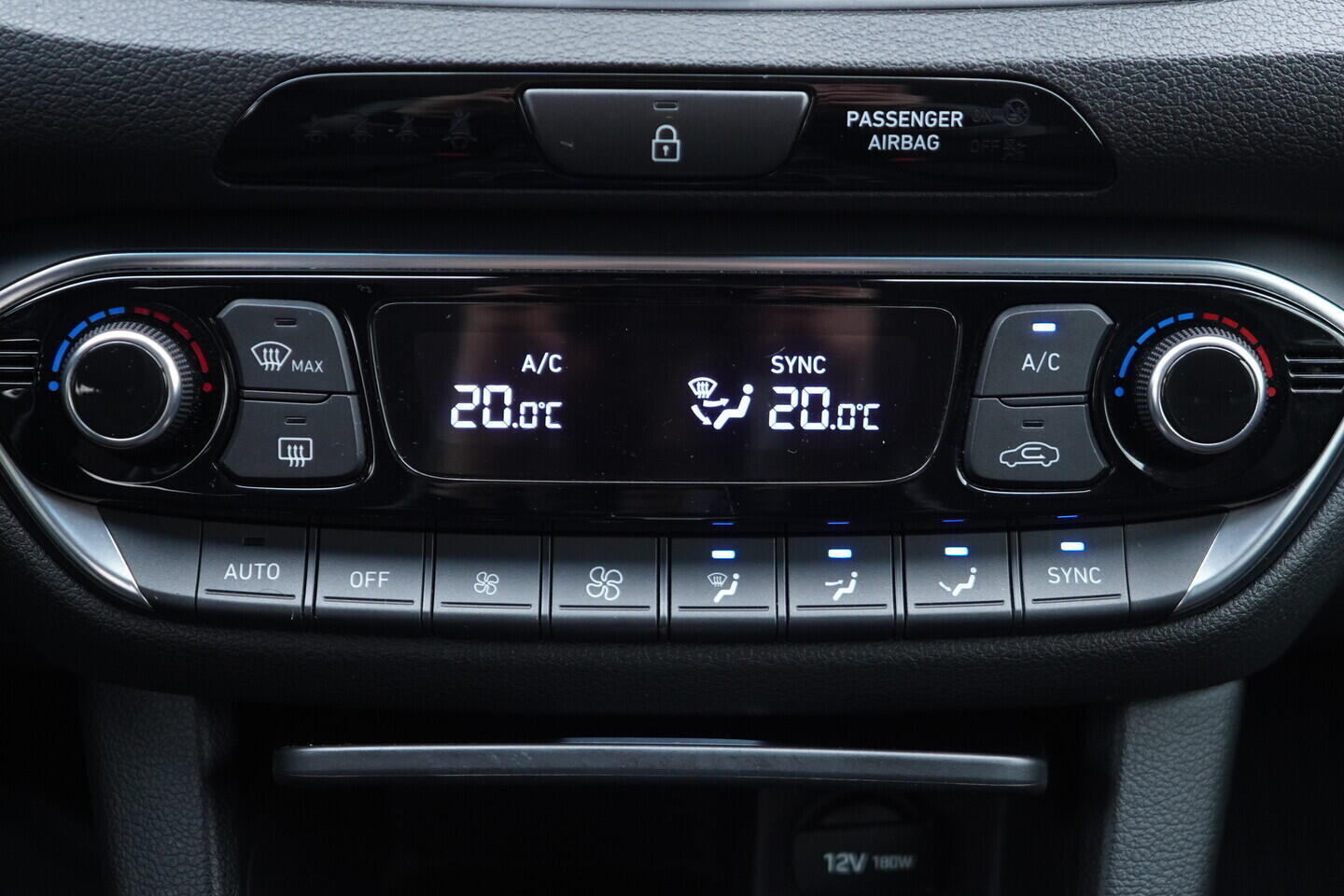 OV190V11302_29.webp_I30 Style 1.6 CRDI 81 kW automat