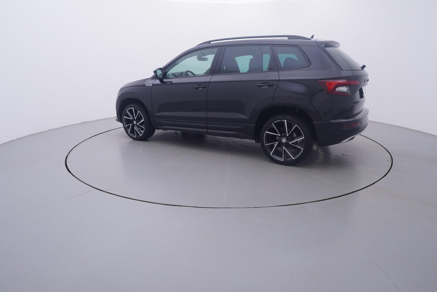 OV190V11309_12.webp_KAROQ SportLine 1.5 TSI 110 kW automat