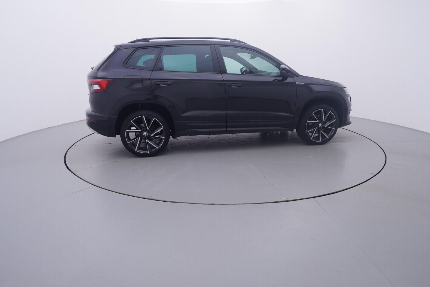 OV190V11309_15.webp_KAROQ SportLine 1.5 TSI 110 kW automat